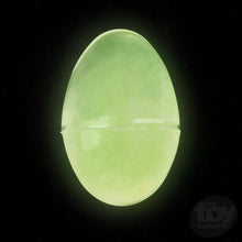 Load image into Gallery viewer, Glow In The Dark Putty Egg