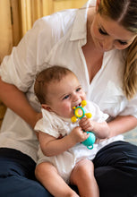 Load image into Gallery viewer, Gumlii Sensory Teether &amp; Rattle