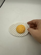 Load image into Gallery viewer, Floppy Fried Egg Fidget