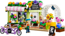 Load image into Gallery viewer, Friends Creative Flower Shop