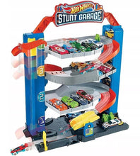 Load image into Gallery viewer, Hot Wheels City Stunt Garage Playset