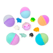 Load image into Gallery viewer, Squishy Friends Surprise Bath Bomb
