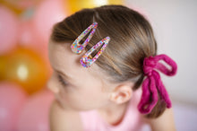 Load image into Gallery viewer, Boutique Gel Sparkle Hairclips