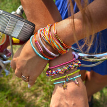 Load image into Gallery viewer, Loopdedoo Deluxe Loom With Charms